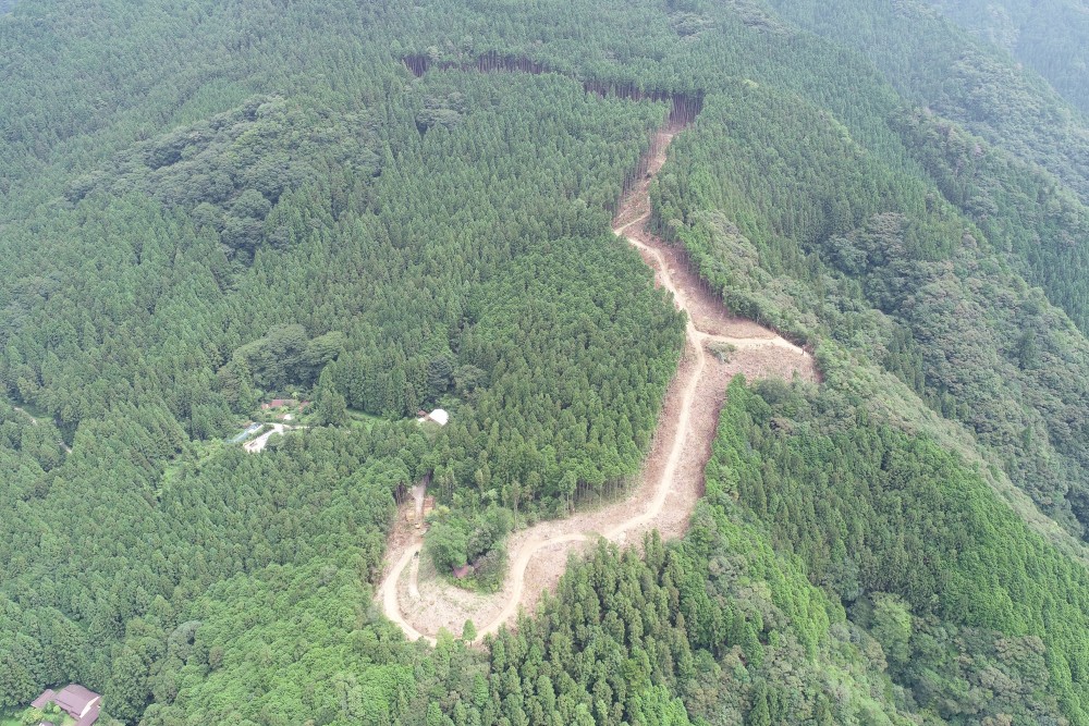 令和元－２年度　井尻山腹工管理用道路工事画像