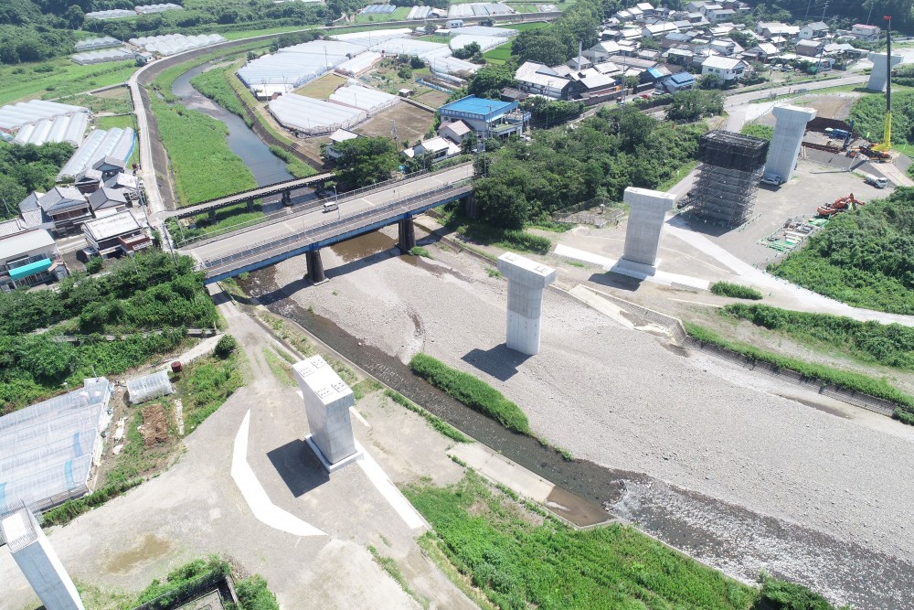 令和４ー５年度　南国安芸道路赤野高架橋下部Ｐ１９ーＰ２１工事画像