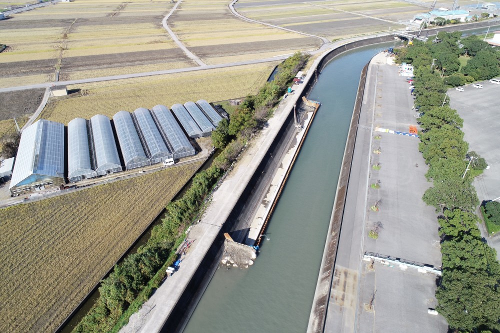 地震高潮第７－４号　介良川地震高潮対策工事画像