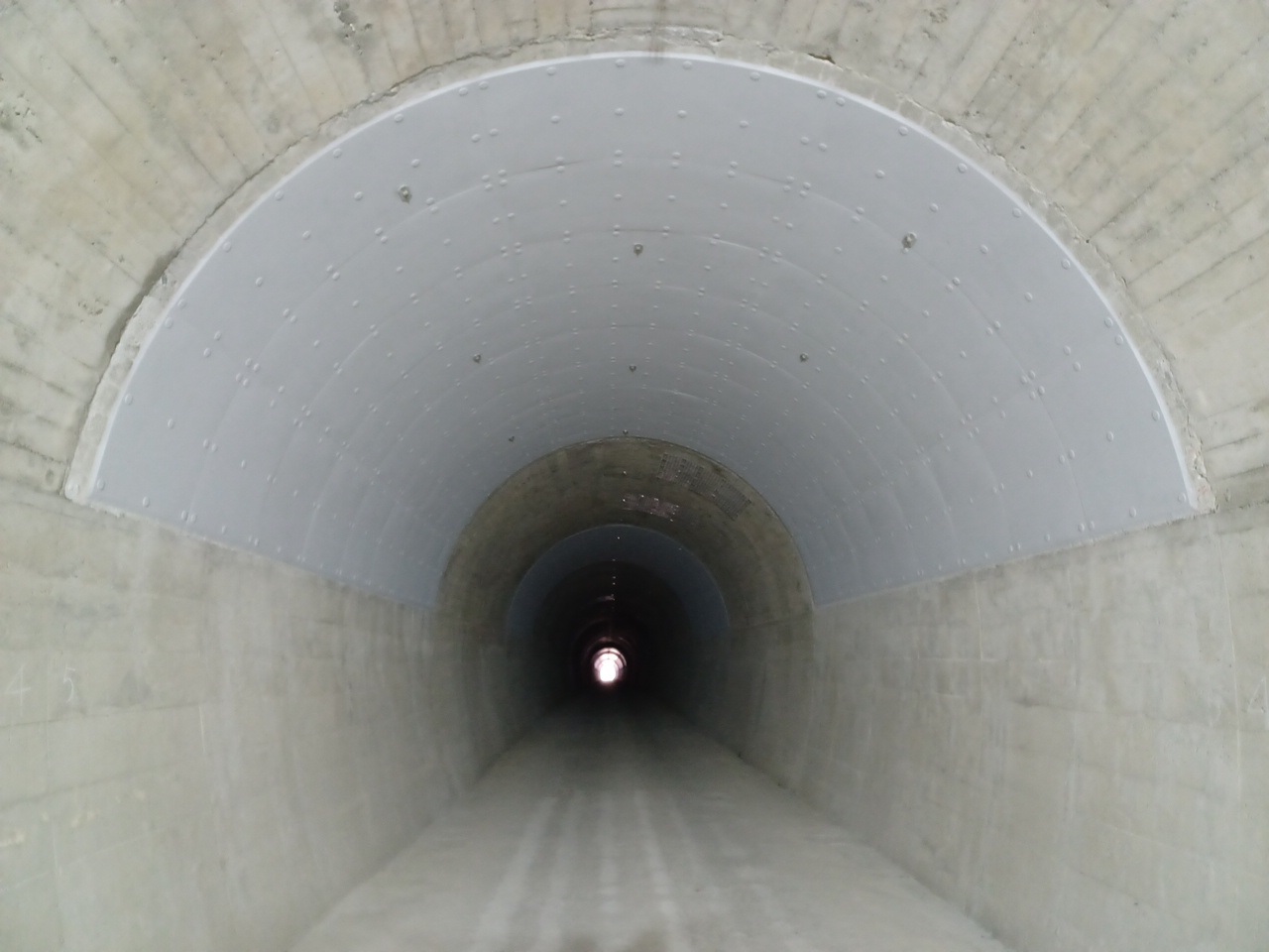 道老対(トンネル)第92-04-1号　県道坂瀬吉野線(白髪隧道)トンネル修繕工事画像